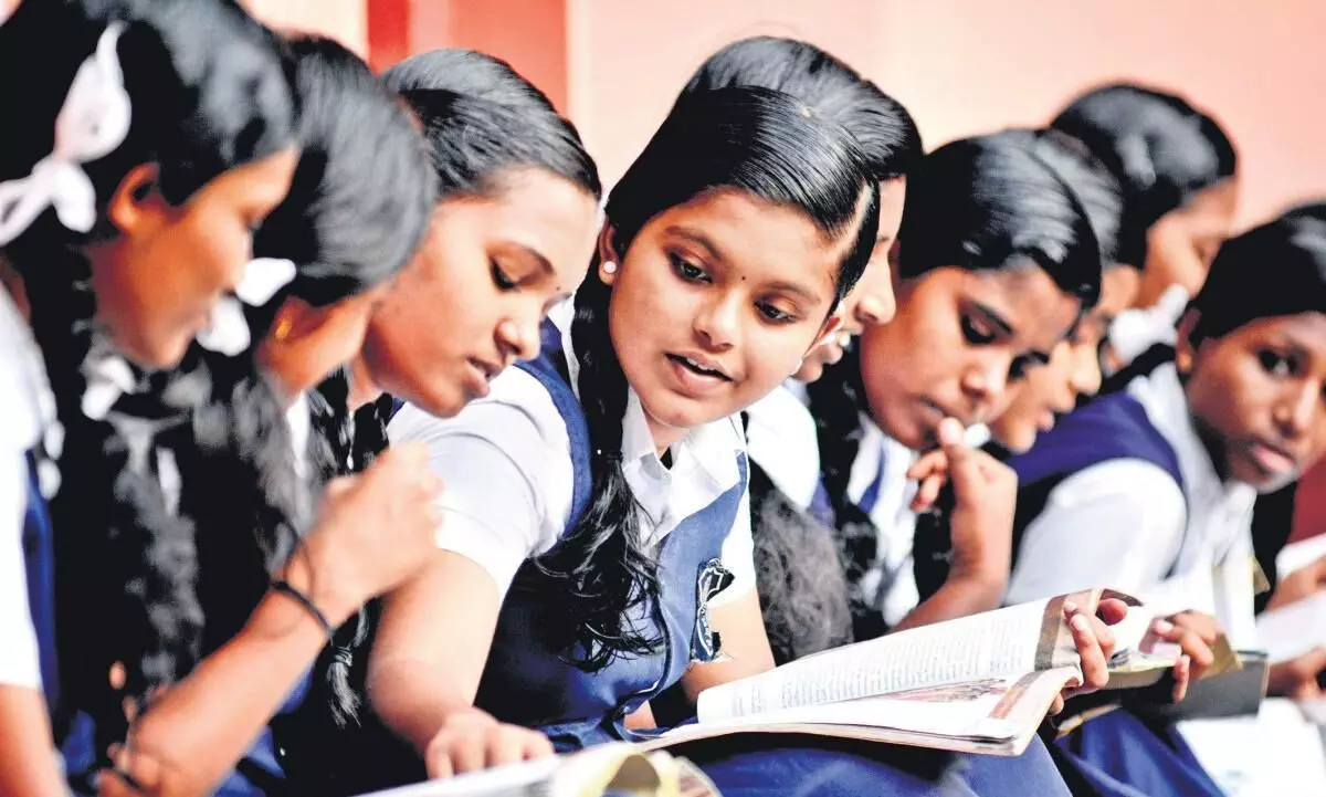 എസ്​.എസ്​.എൽ.സി, പ്ലസ്​ ടു ചോദ്യ​േപപ്പറി​െൻറ വലുപ്പം കൂടും