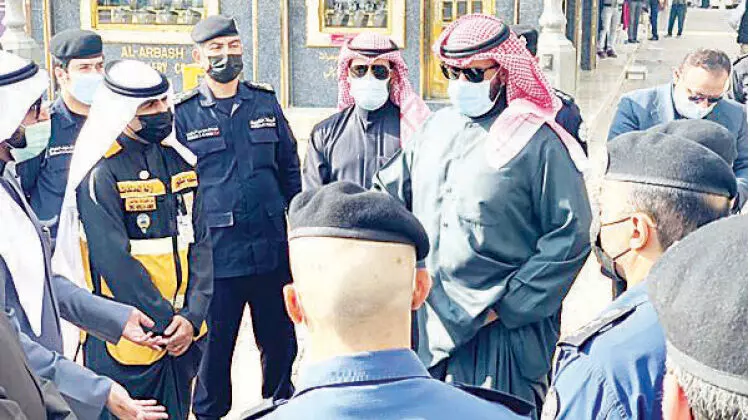 മു​ബാ​റ​കി​യ​യി​ലെ ആ​ഭ​ര​ണ ക​ട​ക​ളി​ൽ പ​രി​ശോ​ധ​ന