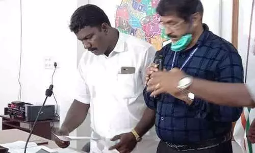 തൊടുപുഴയിൽ എൽ.ഡി.എഫ് അട്ടിമറി; ലീഗ് സ്വതന്ത്രയും യു.ഡി.എഫ് വിമതനും പിന്തുണച്ചു തൊടുപുഴയിൽ എൽ.ഡി.എഫ് അട്ടിമറി; ലീഗ് സ്വതന്ത്രയും യു.ഡി.എഫ് വിമതനും പിന്തുണച്ചു