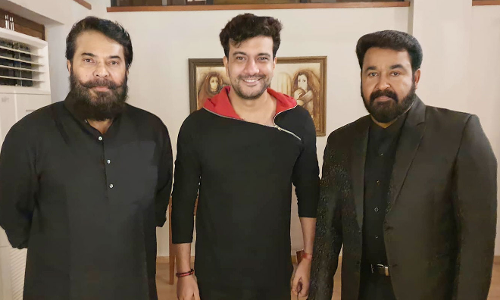 മെൻ ഇൻ ബ്ലാക്ക്​; കിടിലൻ ലുക്കിൽ മമ്മൂട്ടിയും മോഹൻലാലും, വൈറലായി വിവാഹ വിരുന്നിലെ ചിത്രങ്ങൾ