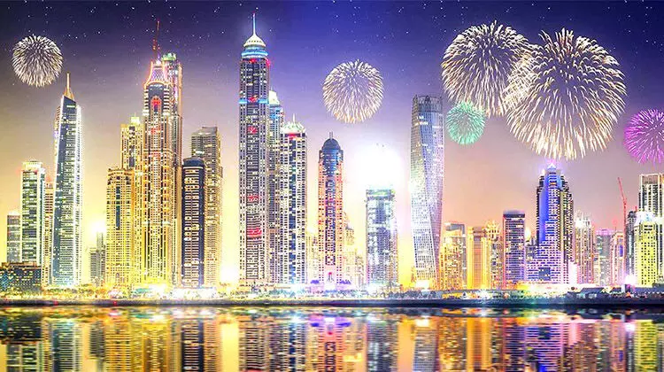 പുതുവത്സരാഘോഷത്തിന് ഒരുങ്ങി ദുബൈ നഗരം:   പാ​ർ​ട്ടി​ക​ളി​ൽ 30 പേ​ർ​ മാത്രം; ലം​ഘി​ച്ചാ​ൽ അ​ര​ല​ക്ഷം ദി​ർ​ഹം പി​ഴ