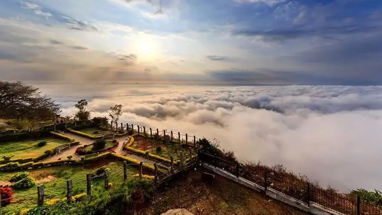 പുതുവർഷം ആഘോഷിക്കാൻ ആരും വരണ്ട; മൂന്ന് ദിവസത്തേക്ക് നന്ദി ഹിൽസ് തുറക്കില്ല പുതുവർഷം ആഘോഷിക്കാൻ ആരും വരണ്ട; മൂന്ന് ദിവസത്തേക്ക് നന്ദി ഹിൽസ് തുറക്കില്ല