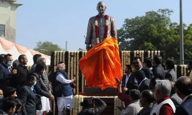 ഡൽഹി ക്രിക്കറ്റ് സ്റ്റേഡിയത്തിലെ ജയ്റ്റ്ലിയുടെ പ്രതിമ അമിത് ഷാ അനാച്ഛാദനം ചെയ്തു ഡൽഹി ക്രിക്കറ്റ് സ്റ്റേഡിയത്തിലെ ജയ്റ്റ്ലിയുടെ പ്രതിമ അമിത് ഷാ അനാച്ഛാദനം ചെയ്തു