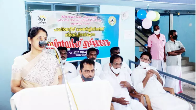 ജി​ദ്ദ അ​മ​ര​മ്പ​ലം പ്ര​വാ​സി അ​സോ​സി​യേ​ഷ​ൻ കെ​ട്ടി​ടം നി​ർ​മി​ച്ചു​ന​ൽ​കി