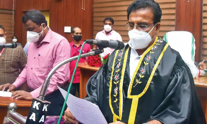 രാജ്യം കാത്ത വർഗീസ് ഇനി തൃശൂരിെൻറ ജവാൻ രാജ്യം കാത്ത വർഗീസ് ഇനി തൃശൂരിെൻറ ജവാൻ