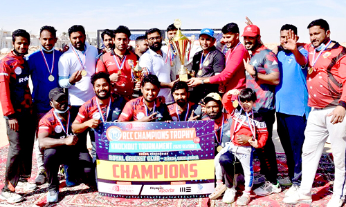 റിയാദ് ടാക്കീസ്-ആർ.സി.സി ചാമ്പ്യൻസ് ട്രോഫി സ്പാർക്കൻസിന്​