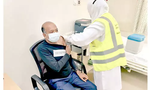 കോവിഡ് വാക്സിനേഷൻ പുരോഗമിക്കുന്നു: രണ്ട് ദിവസങ്ങളിലായി 1717 പേർ വാക്സിൻ സ്വീകരിച്ചു കോവിഡ് വാക്സിനേഷൻ പുരോഗമിക്കുന്നു: രണ്ട് ദിവസങ്ങളിലായി 1717 പേർ വാക്സിൻ സ്വീകരിച്ചു