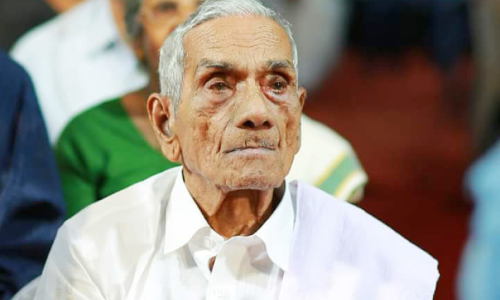 ഇവിടെയുണ്ട്; വെടിയുണ്ട പേറുന്ന ഡെയ്ഞ്ചർ കമ്യൂണിസ്​റ്റ്​