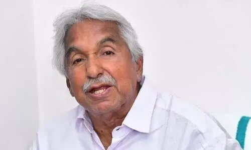 നെയ്യാറ്റിൻകര ദമ്പതികളുടെ മരണം: കുടിയൊഴിപ്പിക്കുന്നതിൽ പൊലീസ് തിടുക്കം കാട്ടിയെന്ന് ഉമ്മൻചാണ്ടി