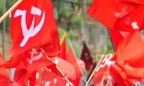 കമ്പിളി പറമ്പിലെ വോട്ട് ചോർച്ച: സി.പി.എം ബ്രാഞ്ച് യോഗത്തിൽ ​ൈകയാങ്കളി