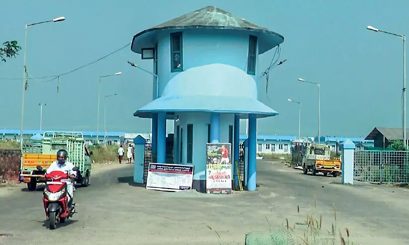 പൊന്നാനി ഫിഷിങ് ഹാർബറിൽ ഇനി ടോൾ നൽകണം