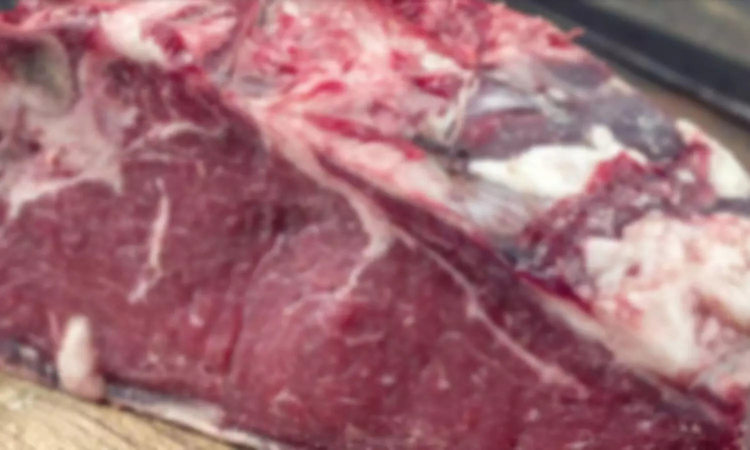 നൂറ്​ കിലോ പഴകിയ മാംസം പിടികൂടി