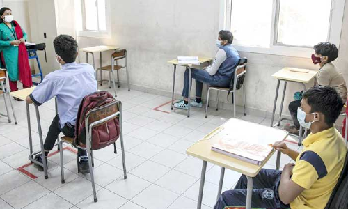 ഷാർജയിൽ അധ്യയനം പുനരാരംഭിക്കുന്നു: സ്വ​കാ​ര്യ സ്കൂ​ളു​ക​ളി​ൽ പ​ഠ​ന​രീ​തി തെര​ഞ്ഞെ​ടു​ക്കാ​ൻ വി​ദ്യാ​ർ​ഥി​ക​ൾ​ക്ക് അ​വ​സ​രം
