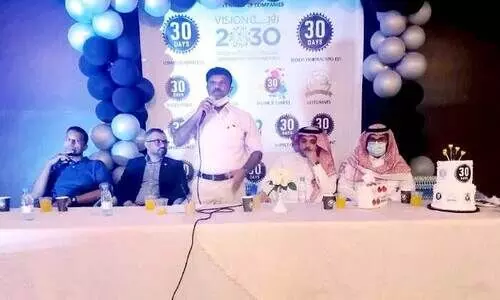 മ​ല​യാ​ളി​ക​ള്‍ക്ക് തു​ണ​യാ​യ സൗ​ദി പൗ​ര​ന്‍ ഖാ​ലി​ദ് സ​ഹ്റാ​നി​യെ ആ​ദ​രി​ച്ചു