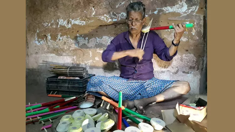 ഹുസൈൻെറ കളിവീണയിലെ മാന്ത്രിക ഈണം നിലച്ചു; കണ്ണീരോടെ വിട