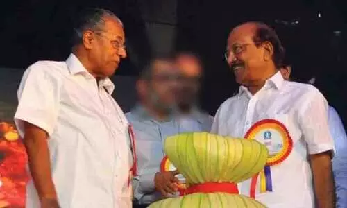 കുഞ്ഞാലിക്കുട്ടി മടങ്ങിവരട്ടെ, പ്രതിപക്ഷത്ത് ഉണ്ടാകുന്നത് വളരെ സഹായകരം -പിണറായി കുഞ്ഞാലിക്കുട്ടി മടങ്ങിവരട്ടെ, പ്രതിപക്ഷത്ത് ഉണ്ടാകുന്നത് വളരെ സഹായകരം -പിണറായി