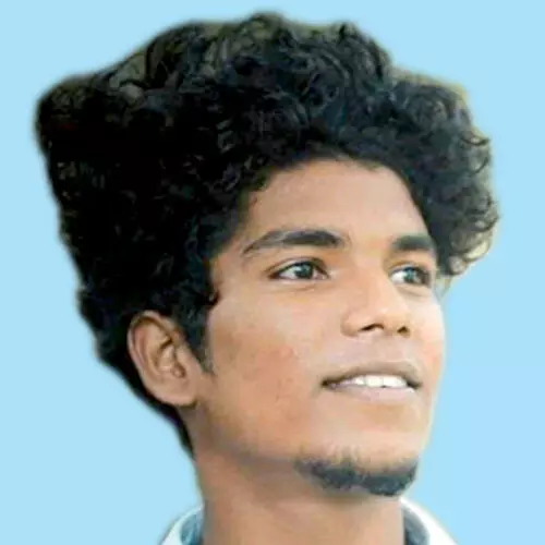 വീ​ടി​നു​ള്ളി​ൽ യു​വാ​വ്​ മ​രി​ച്ച​നി​ല​യി​ൽ