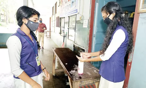 സന്തോഷത്തി​െൻറ സ്​കൂൾദിനങ്ങൾ