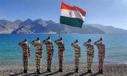 ചൈനക്കെതിരെ ഇന്ത്യ ഒരുങ്ങിതന്നെ; പാങ്ഗോങ് തടാകത്തിൽ ആയുധ ബോട്ടുകൾ വിന്യസിക്കും