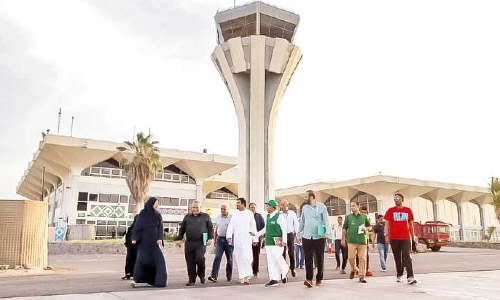 ഭീ​ക​രാ​ക്ര​മ​ണം: യമനിലെ ഏദൻ വിമാനത്താവളത്തി​െൻറ കേടുപാടുകൾ തീർക്കാൻ സൗദി