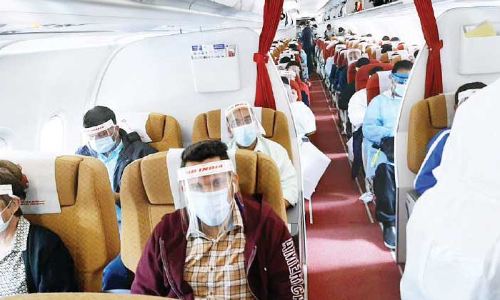 കുവൈത്ത് വിമാനത്താവളം: ഇന്ത്യയിലേക്കുള്ള ആദ്യ വിമാനം വിജയവാഡയിലേക്ക് പറന്നു കുവൈത്ത് വിമാനത്താവളം: ഇന്ത്യയിലേക്കുള്ള ആദ്യ വിമാനം വിജയവാഡയിലേക്ക് പറന്നു