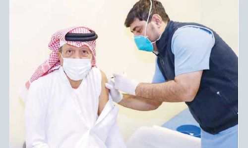 അ​ടു​ത്ത ബാ​ച്ച്​ കോ​വി​ഡ്​ വാ​ക്​​സി​ൻ​കൂ​ടി ഉ​ട​ൻ എ​ത്തും