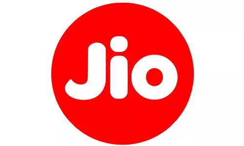 ടോക്​-ടൈം പ്ലാനിനൊപ്പം ഇനി കോംപ്ലിമെൻററി ഡാറ്റയില്ല; 4ജി വൗച്ചറിലെ വോയ്‌സ് കോൾ ഓഫറും നീക്കി ജിയോ