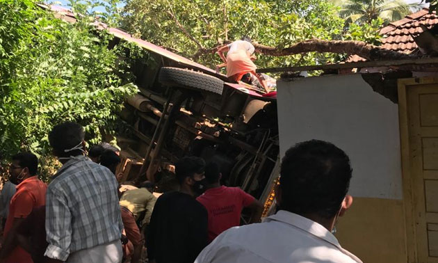 പാണത്തൂർ ബസ് അപകടം: അടിയന്തര റിപ്പോർട്ട് സമർപ്പിക്കാൻ നിർദേശം പാണത്തൂർ ബസ് അപകടം: അടിയന്തര റിപ്പോർട്ട് സമർപ്പിക്കാൻ നിർദേശം