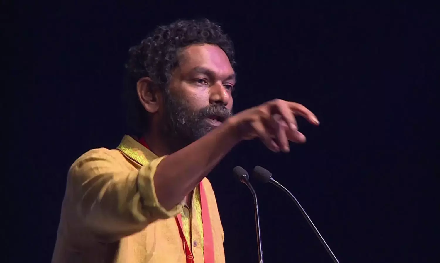 തണുത്തുറഞ്ഞു, ചോരകൊണ്ടെഴുതിയ വാക്കുകൾ...