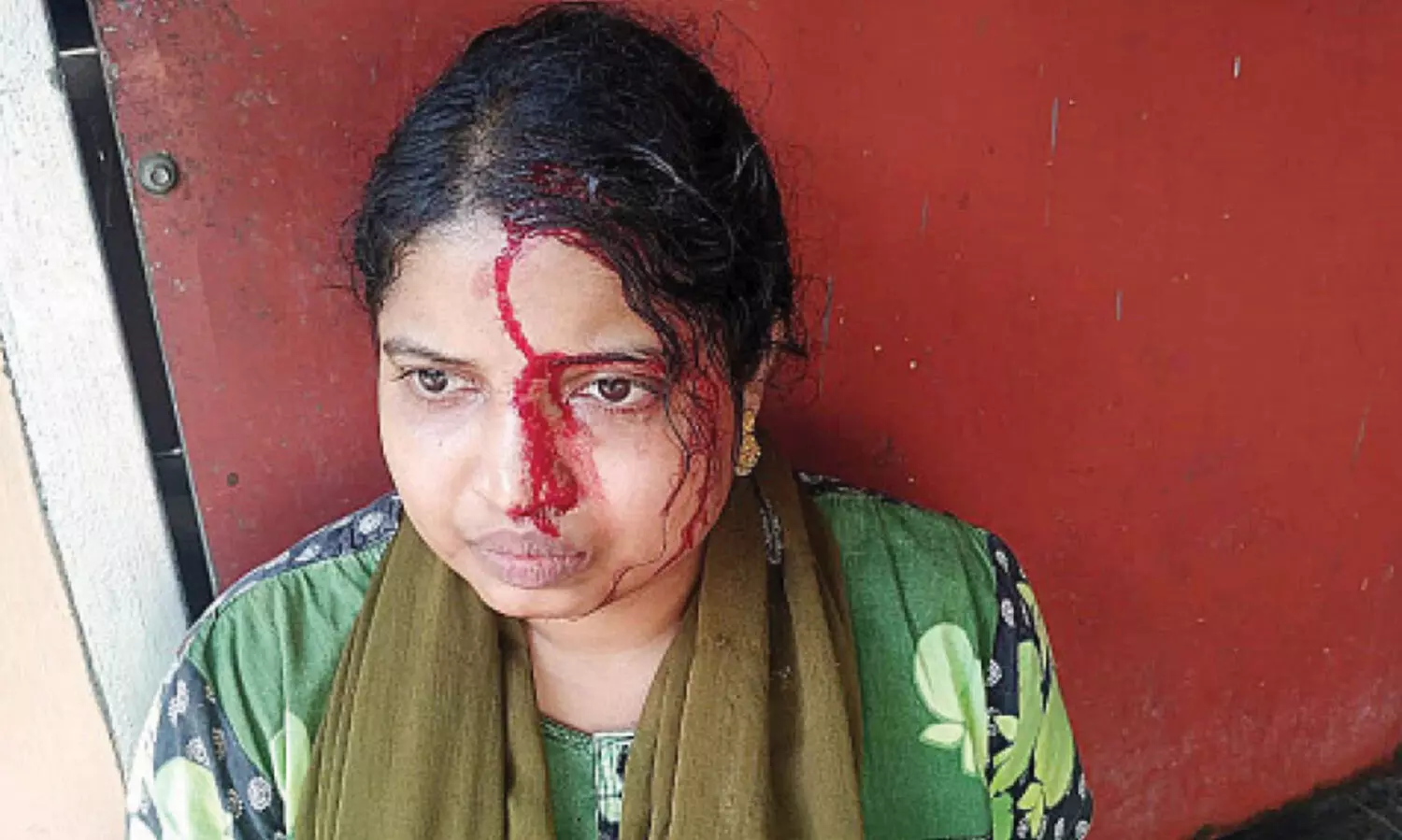 അ​തി​രു​ത​ര്‍ക്കം:  സിമൻറ്​ കട്ടക്ക് ഏറ്; ദമ്പതികള്‍ക്ക് പരിക്ക്