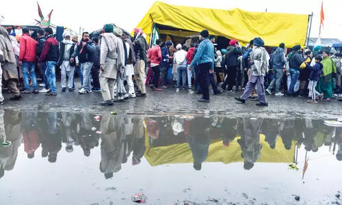 rain in farmers protest site