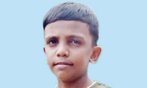 വീ​ടിന്‍റെ ചു​മ​ര് ഇ​ടി​ഞ്ഞു​വീ​ണ് എ​ട്ടു​വ​യ​സ്സു​കാ​ര​ന്​ ദാ​രു​ണാ​ന്ത്യം