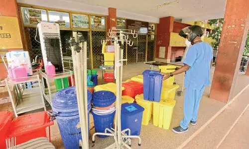 സി.​എ​ഫ്.​എ​ൽ.​ടി.​സിക​ൾ പൂ​ട്ടു​ന്നു: സാ​ധ​ന​സാ​മ​ഗ്രി​ക​ളും   മാ​ലി​ന്യ​വും എ​േ​ങ്ങാ​ട്ട്​?