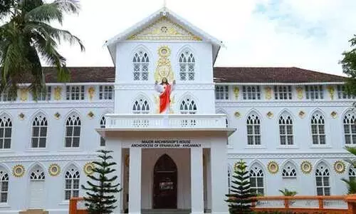 കോ​ൺ​ഗ്ര​സ്​ ലീ​ഗി​ന്​ കീ​ഴ​ട​ങ്ങി​യെ​ന്ന ഇ​ട​തു​പ്ര​ചാ​ര​ണം ഫ​ലം​ക​ണ്ടെന്ന്​ അതിരൂപത മുഖപത്രം