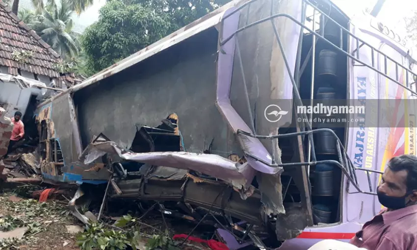 പാണത്തൂർ ബസ് അപകടത്തിന് കാരണം യന്ത്രതകരാറല്ലെന്ന് ആർ.ടി.ഒ.