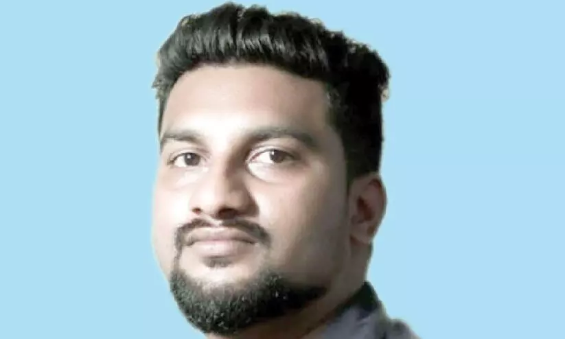 സ്കൂട്ടറപകടത്തിൽ പ്രതിശ്രുതവരൻ മരിച്ചു സ്കൂട്ടറപകടത്തിൽ പ്രതിശ്രുതവരൻ മരിച്ചു