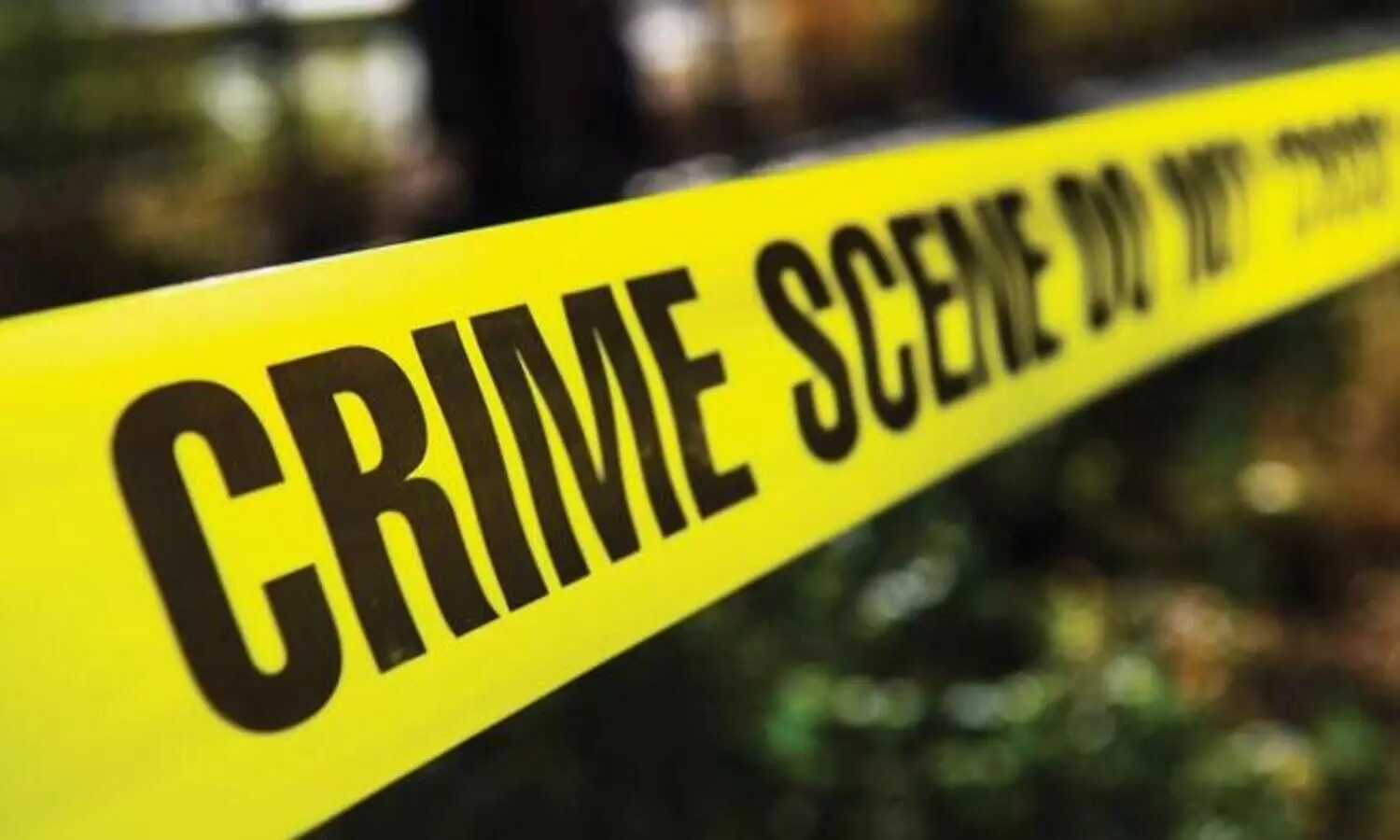 പൂട്ടിപ്പോയ വീട്ടിൽ നിന്ന് 125 പവനും പണവും കവർന്നു