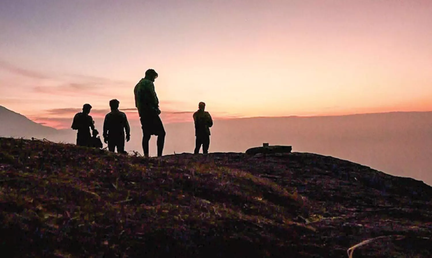 സഞ്ചാരികളുടെ മനസ്സ്​ കീഴടക്കി പെട്ടിമുടി