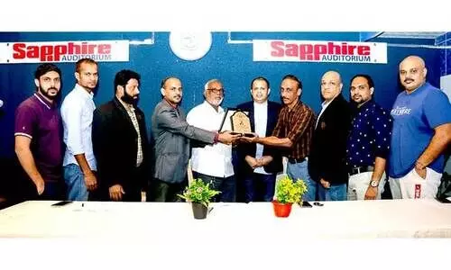 ജി​ദ്ദ ഇം​ഗ്ലീ​ഷ് ക്ല​ബ് യാ​ത്ര​യ​യ​പ്പ് ന​ൽ​കി