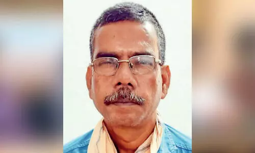 വി​ദേ​ശ​മ​ദ്യ​വു​മാ​യി അ​റ​സ്​​റ്റി​ൽ