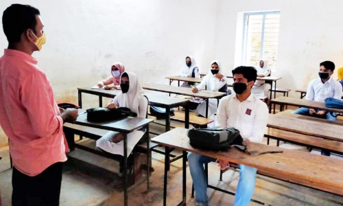 കോവിഡാനന്തര സ്കൂൾ പഠനം: കുട്ടികൾക്ക് ഹാജർ വിളിയില്ല; അധ്യാപകർക്ക് ഒപ്പിേടണ്ട