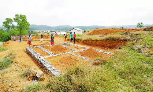 പരൂര്‍കുന്ന് ആദിവാസി ഭവനപദ്ധതി തുടങ്ങി