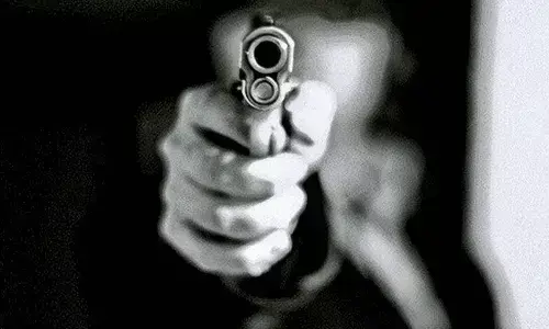 കൂറുമാറിയ കാമുകിയെ വെടിവെച്ചു​െകാന്ന്​ യുവാവ്​ ജീവനൊടുക്കി