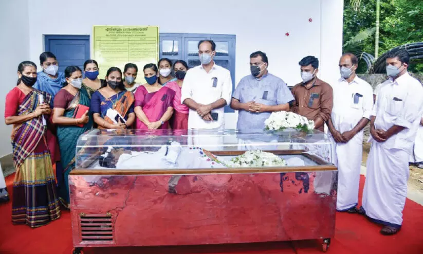 സത്യപ്രതിജ്ഞ ചെയ്യാനിരുന്ന പഞ്ചായത്തിൽ ജോജോക്ക് യാത്രാമൊഴി സത്യപ്രതിജ്ഞ ചെയ്യാനിരുന്ന പഞ്ചായത്തിൽ ജോജോക്ക് യാത്രാമൊഴി