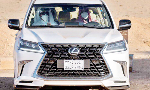 ശൈ​ഖ്​ ത​മീം പ​റ​ഞ്ഞു, സൗ​ദി പ്ര​കാ​ശി​ക്ക​​ട്ടെ