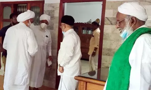 സമസ്ത നേതാക്കൾ തങ്ങളെ കണ്ടു; മഞ്ഞുരുകി