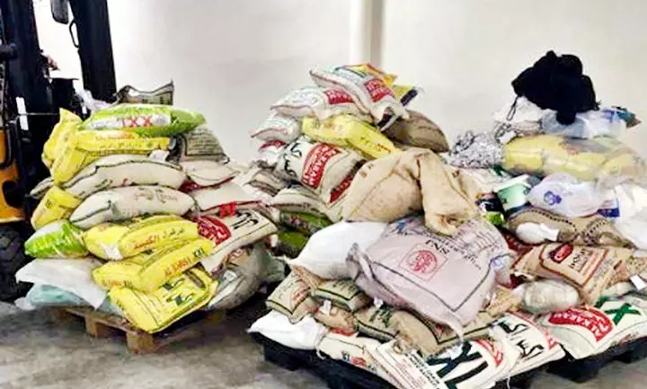 ര​ണ്ടു​ ട​ൺ സ​ബ്​​സി​ഡി ഭ​ക്ഷ്യ ഉ​ൽ​പ​ന്ന​ങ്ങ​ൾ പി​ടി​കൂ​ടി