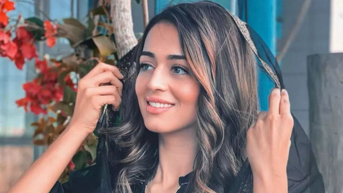 ഷാരൂഖ് ഖാന് ശേഷം ആ നേട്ടം മലയാളിയായ ജുമാനാ ഖാന് സ്വന്തം ഷാരൂഖ് ഖാന് ശേഷം ആ നേട്ടം മലയാളിയായ ജുമാനാ ഖാന് സ്വന്തം