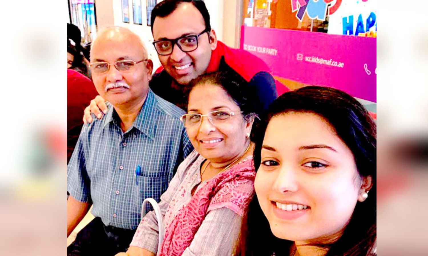 ഡേ​വി​ഡ് തോ​മ​സ് ദു​ബൈ​യോ​ട്​ വി​ട​പ​റ​യു​ന്നു