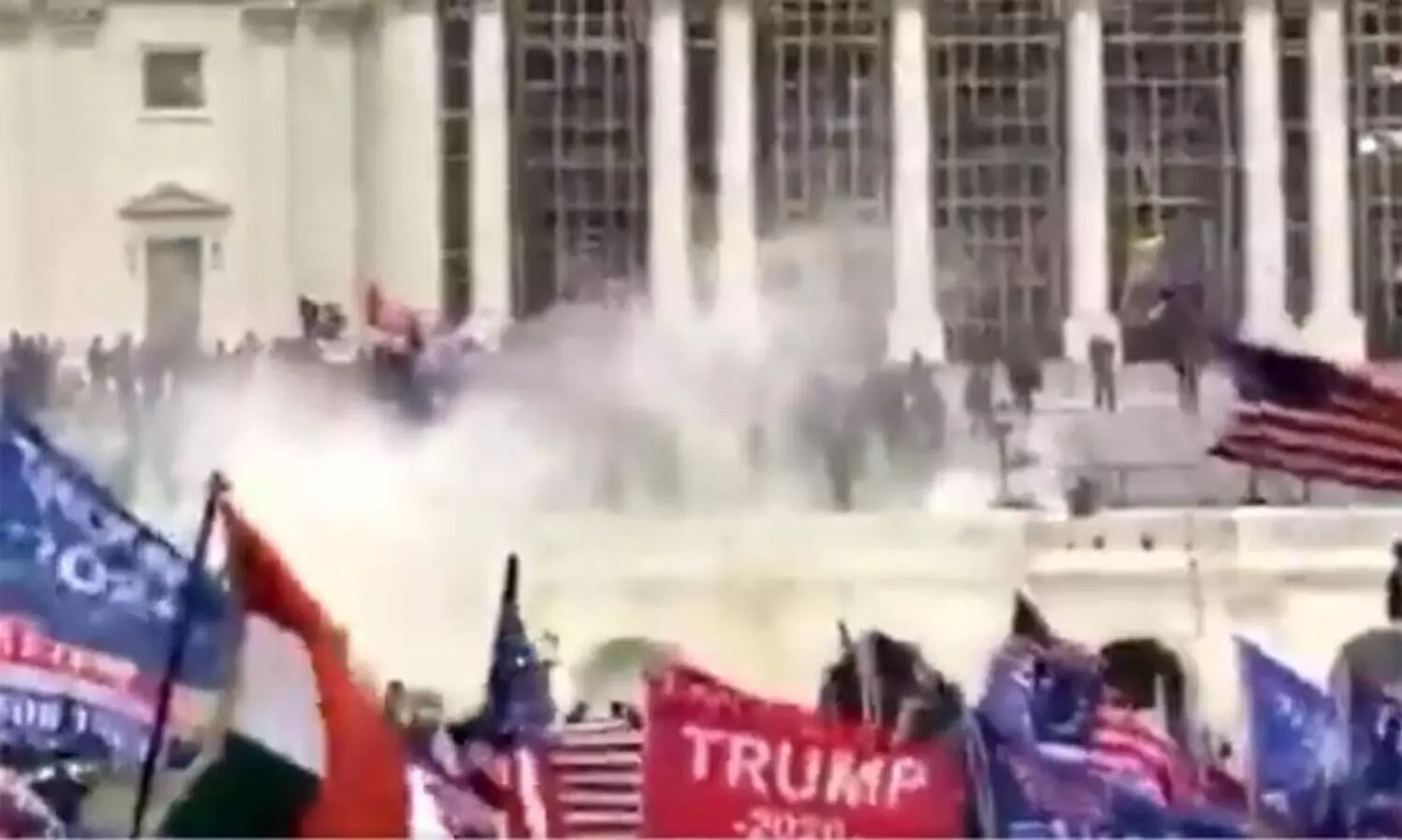 indian flag in capitol